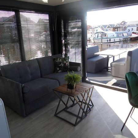Modern Houseboat With Air Conditioning Located In Marina Uitgeest Luaran gambar
