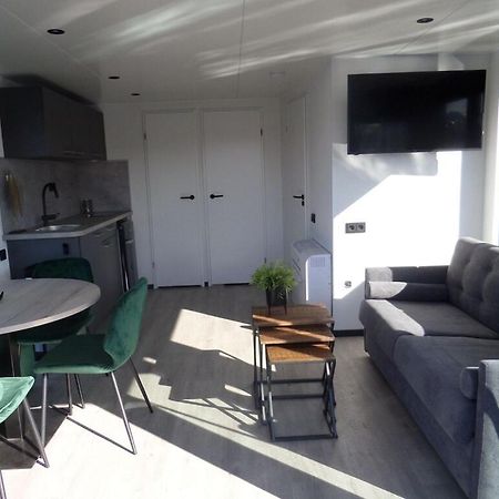 Modern Houseboat With Air Conditioning Located In Marina Uitgeest Luaran gambar