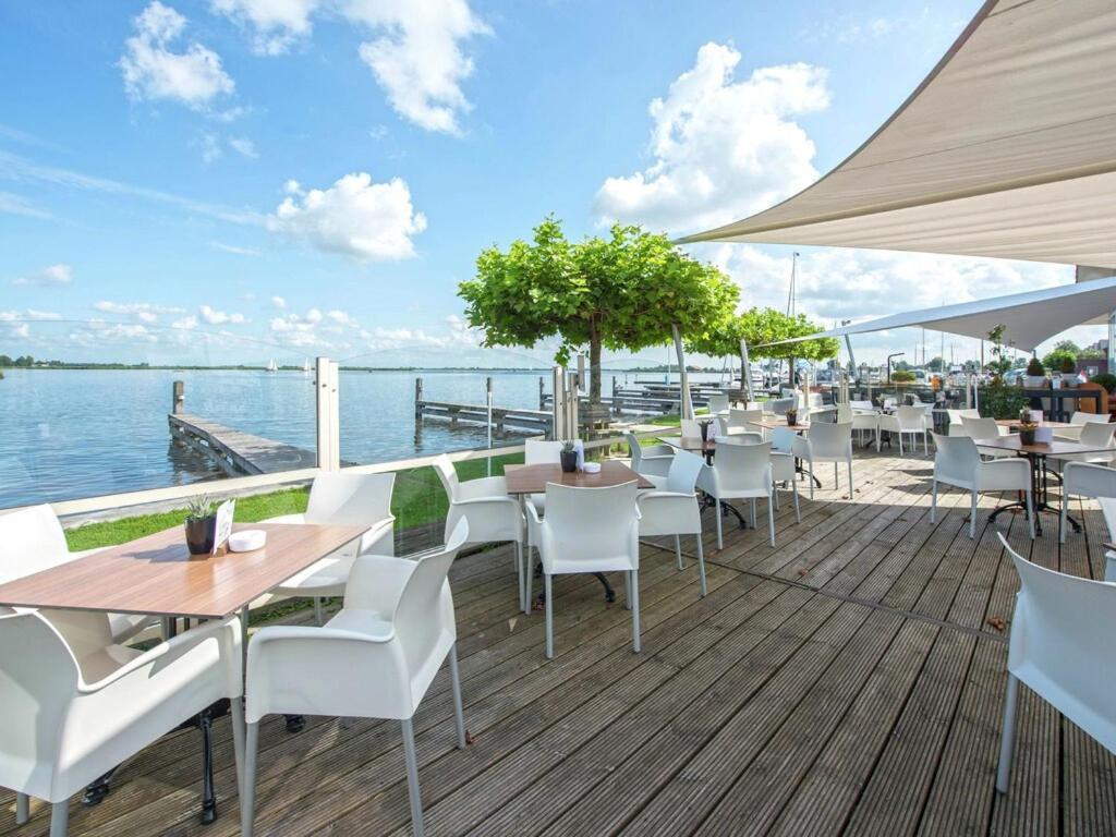 Modern Houseboat With Air Conditioning Located In Marina Uitgeest Luaran gambar